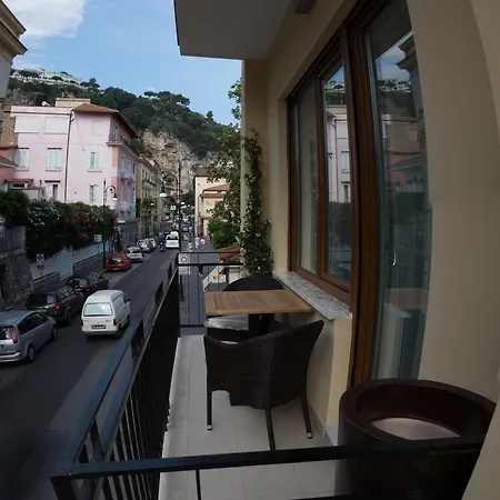 Dea Πανσιόν