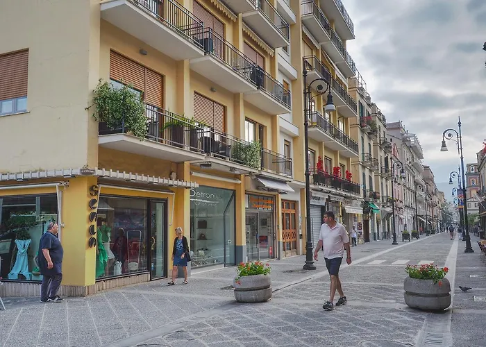 Dea Πανσιόν 4*